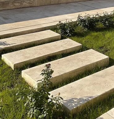 Blok Trawertyn BIANCHE Bębnowane Naturalne 100x35x15cm