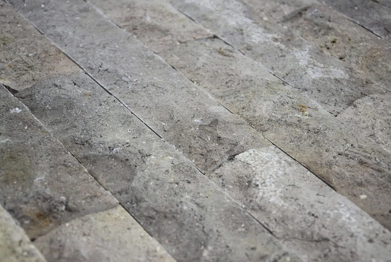 Kamień Elewacyjny Trawertyn PALERMO GREY Dekoracyjny Na Ścianę 30x6x1,5cm Naturalny - obrazek 2