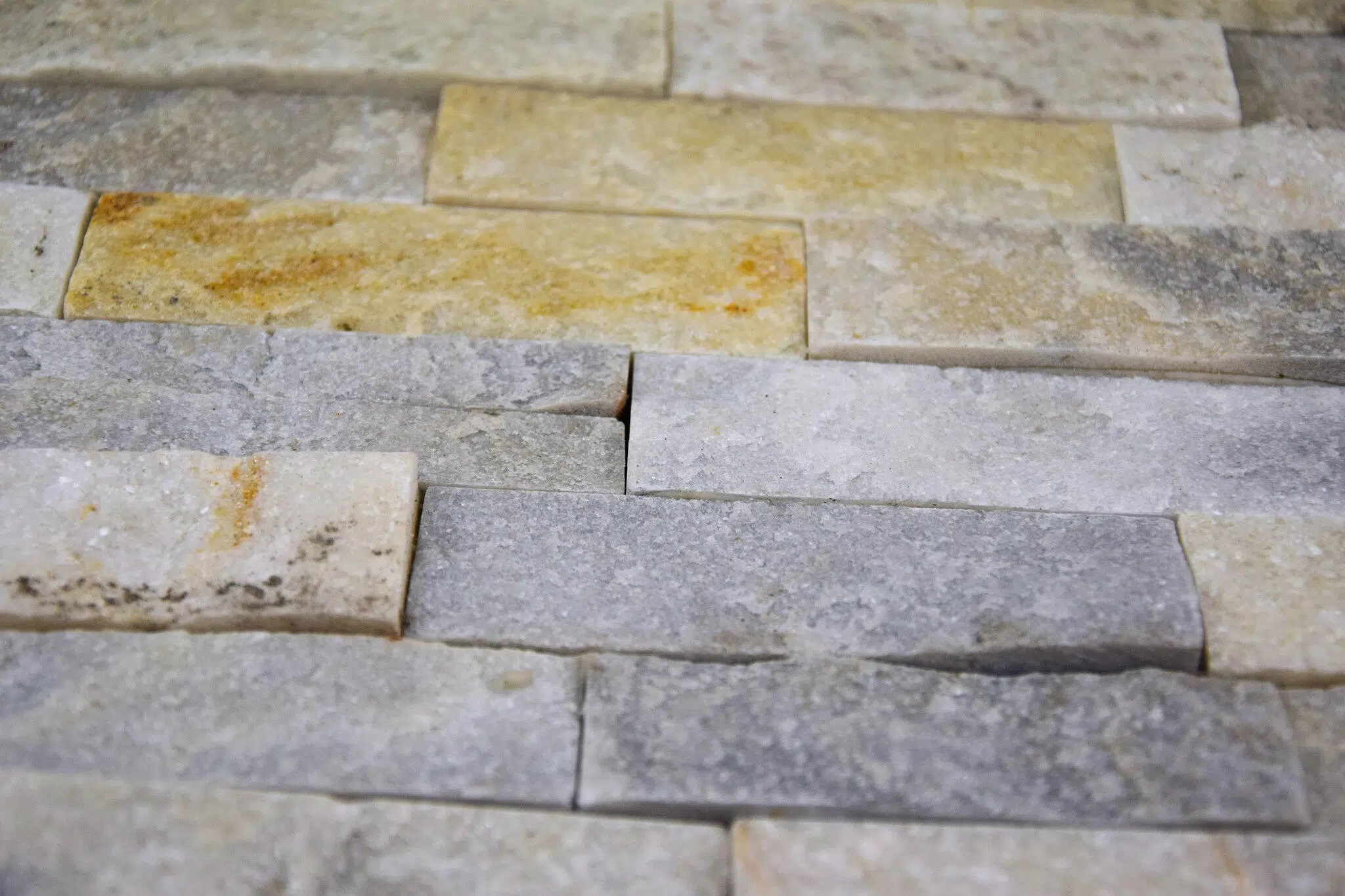 Kamień Elewacyjny Dekoracyjny Na Ścianę Łupek Kwarcytowy Parma 60x15x1,5cm Naturalny - obrazek 3