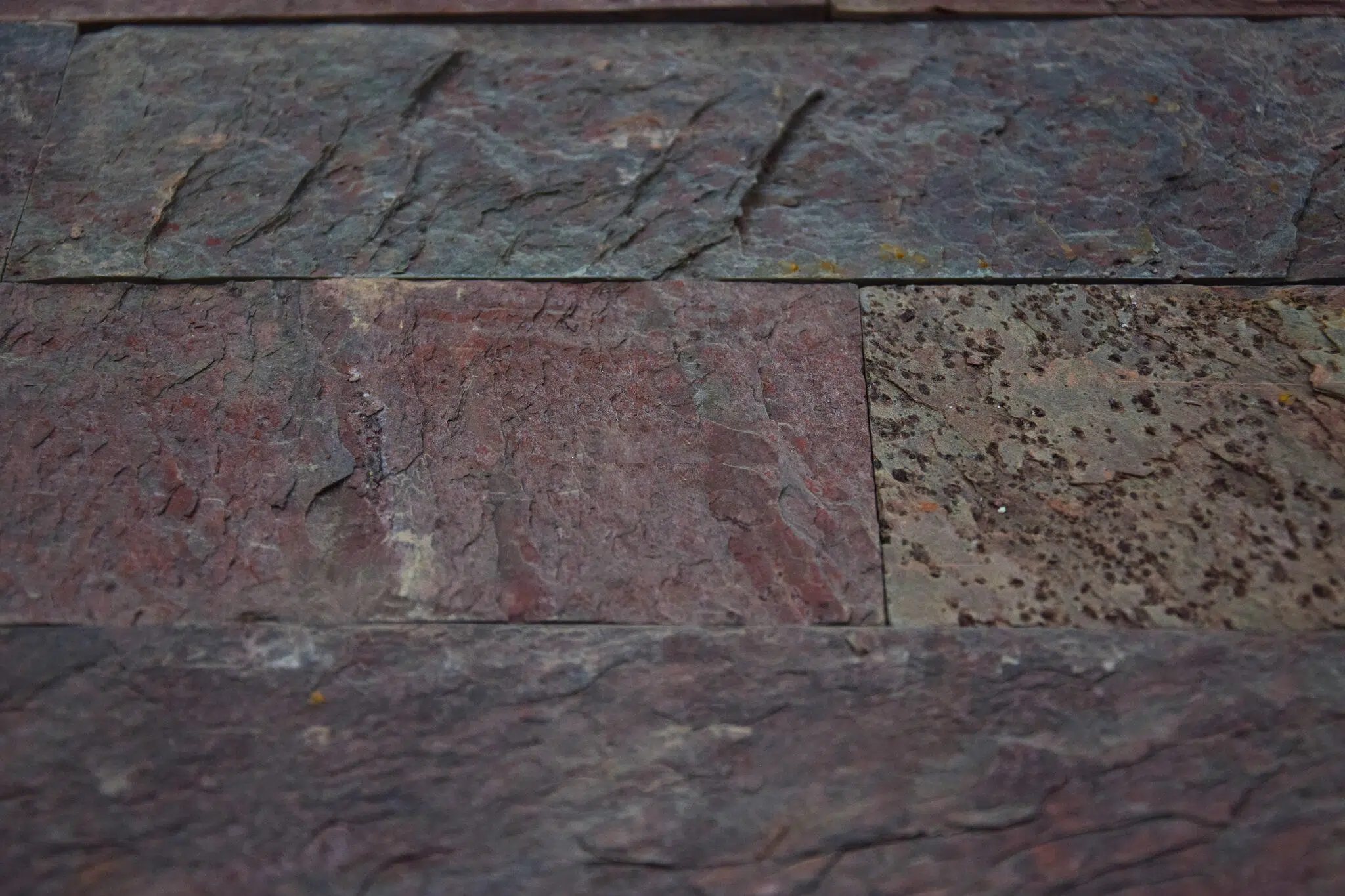 Kamień Elewacyjny Dekoracyjny Na Ścianę Łupek Kwarcytowy Pure Red 60x30x1,2cm Naturalny - obrazek 5